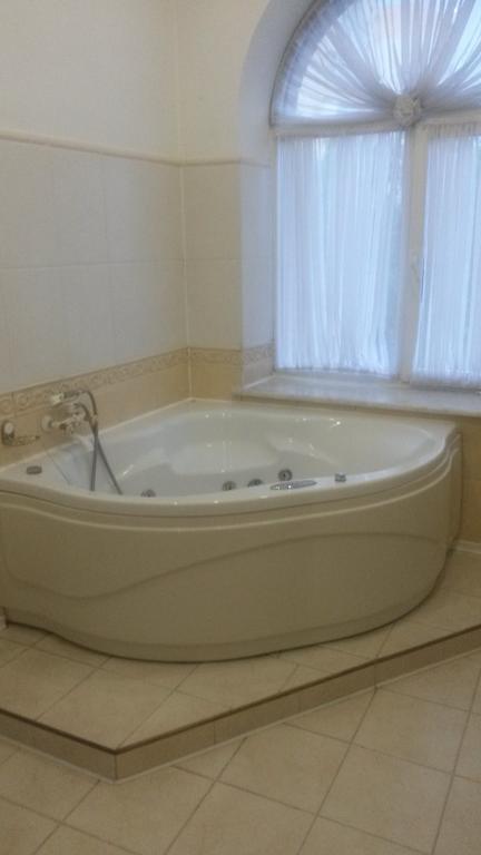 Marlen Hotel Rivne Rum bild